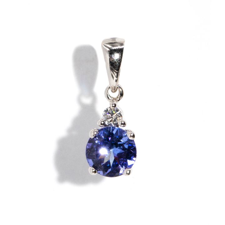 Tanzanaite & Diamond Pendant 14ct Gold,