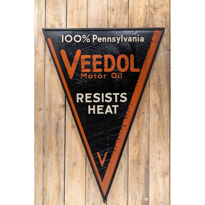 Veedol Motor Oil Resists Heat 100% Pennsylvania Single Sided Metal Diecut Sign TAC 8.25