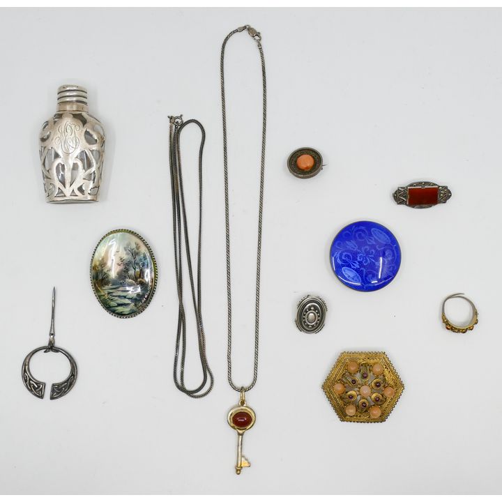 Box Sterling Jewelry and Guilloche Perfumer