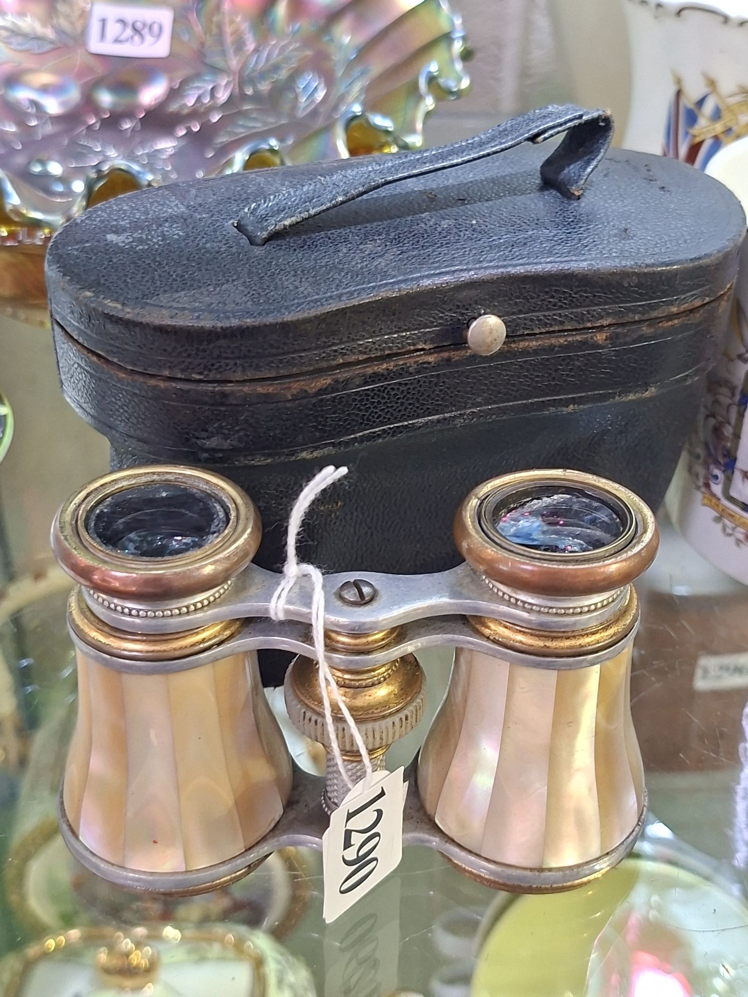 1290 · PAIR OF MOTHER OF PEARL OPERA GLASSES