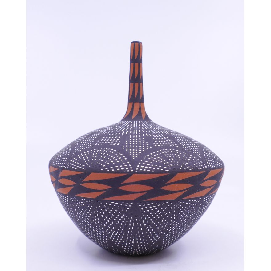D. Chino Fine Line Acoma Seed Vase- 4''