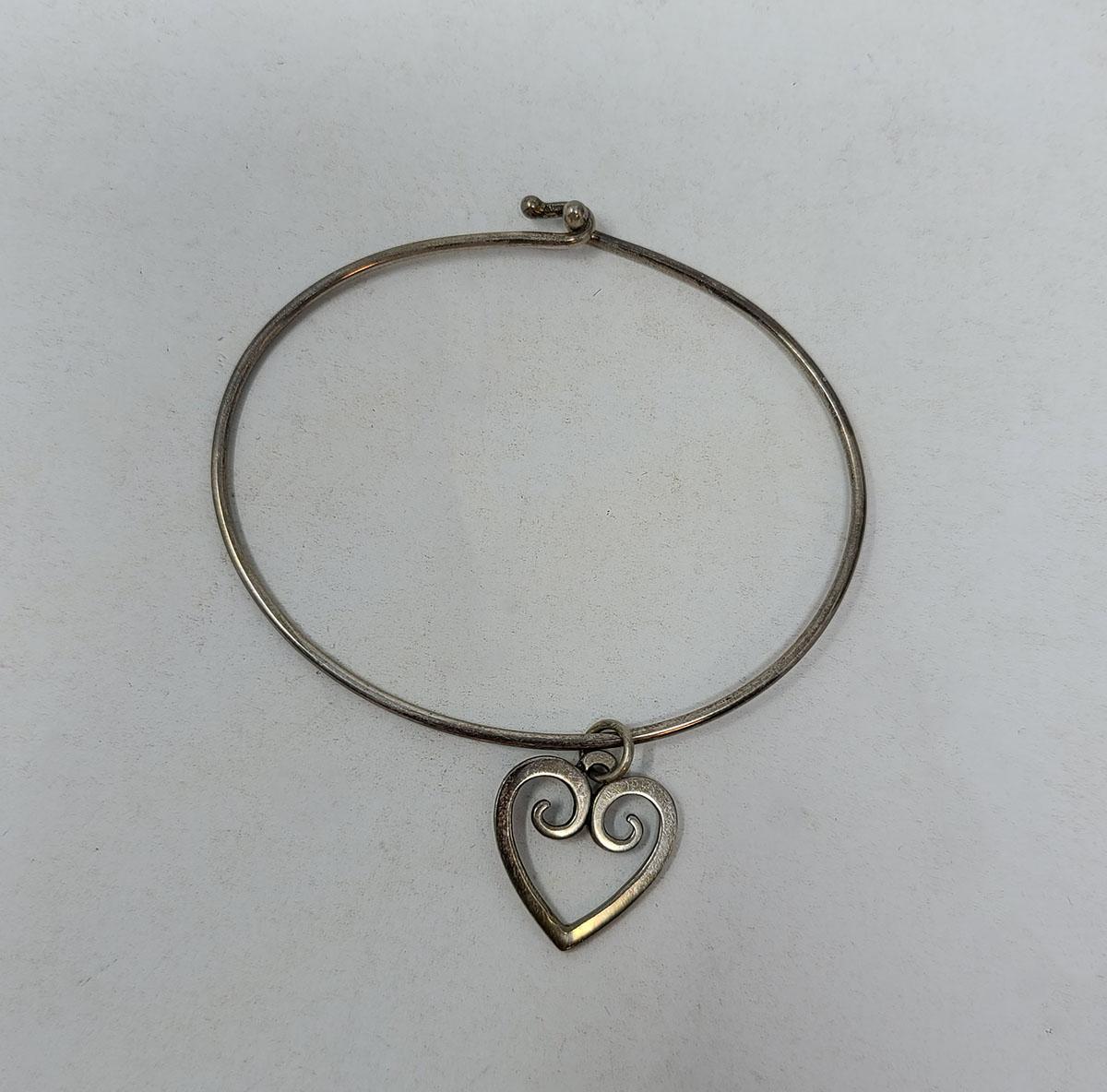 James Avery Sterling Silver Scroll Heart Hook Bracelet