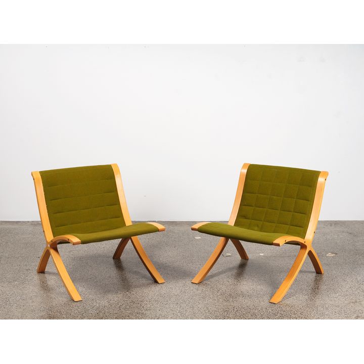Peter Hvidt and Orla Molgarrd-Nielsen for Fritz Hansen - A pair of ‘AX’ lounge chairs