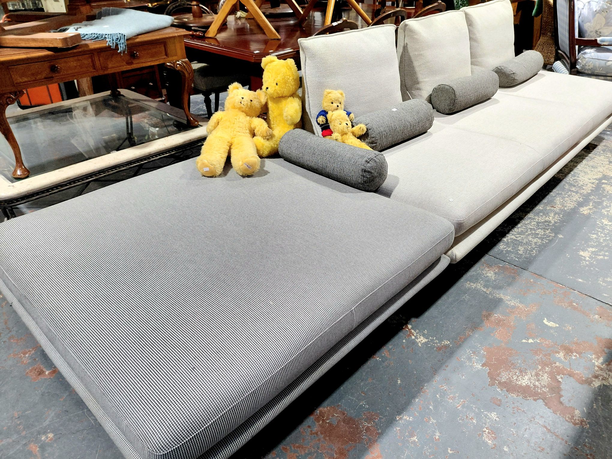 172 · PRADO SOFA BY CHRISTIAN WERNER