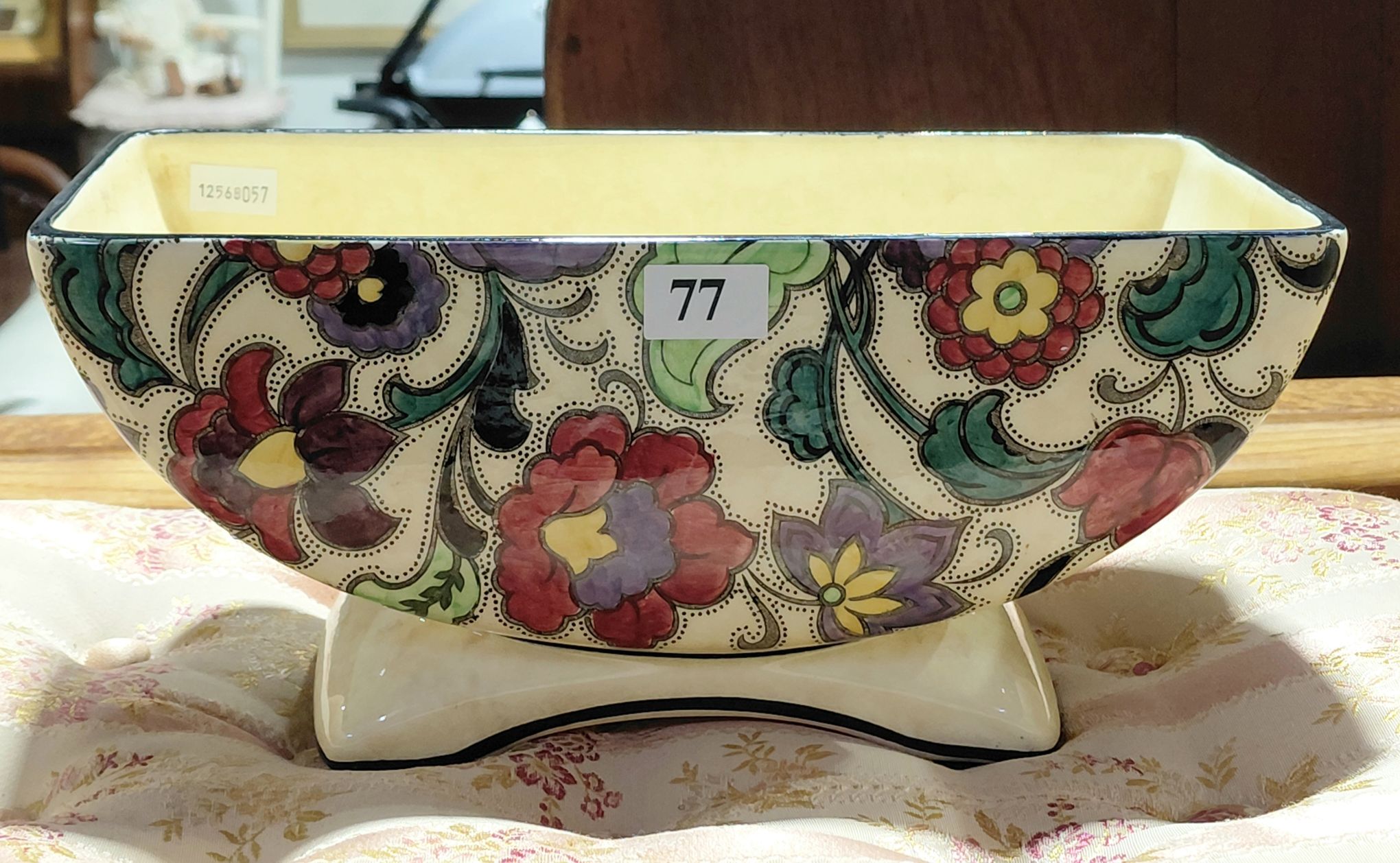 77 · TUSCAN DECORO PLANTER