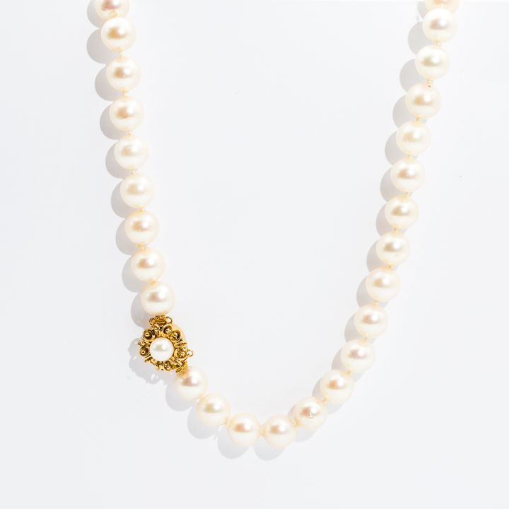 Pearl Necklace & 18ct Gold Diamond Clasp 57.5g