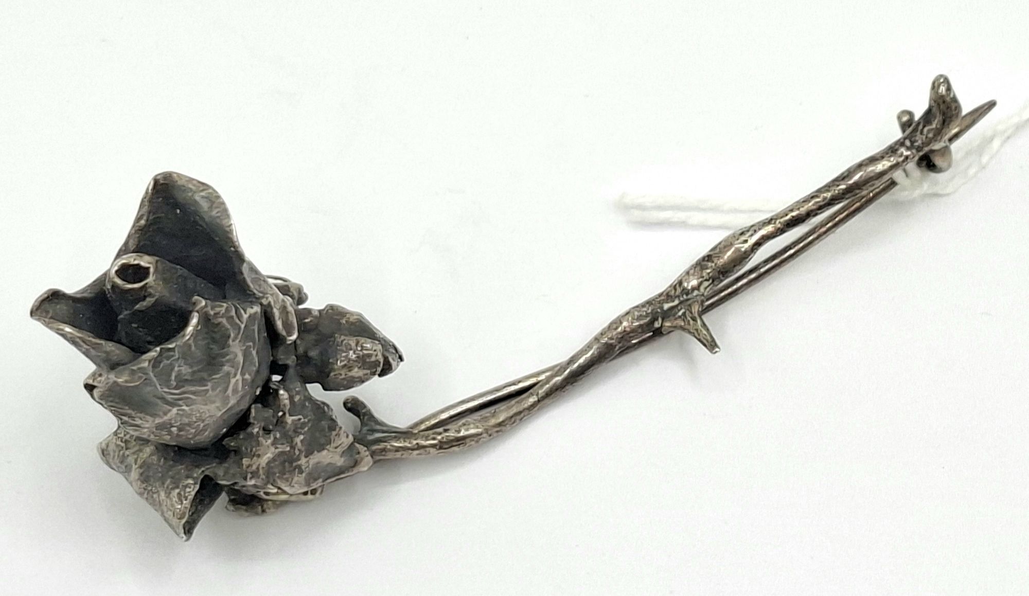 1084 · 900 SILVER BROOCH