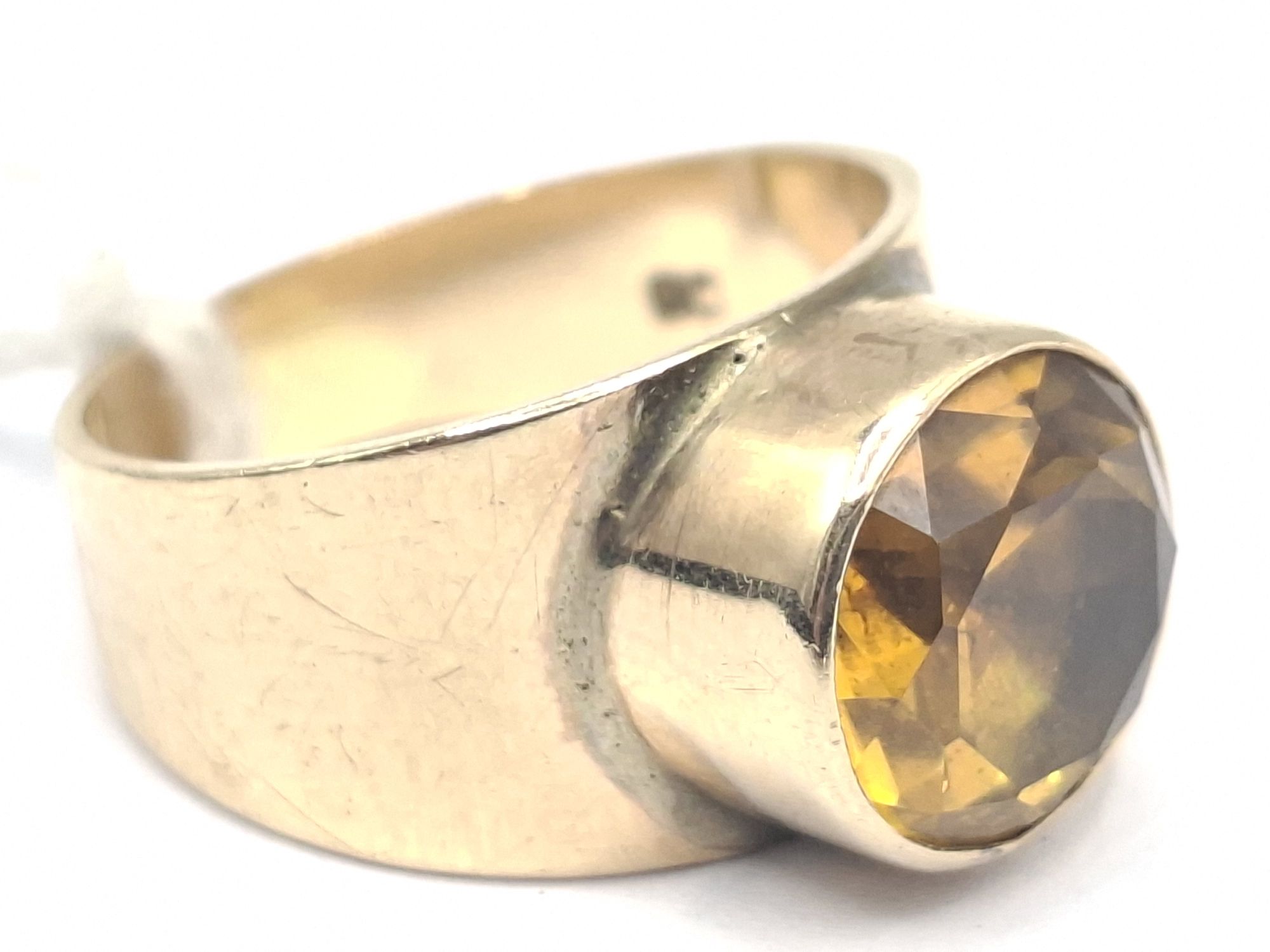 9CT GOLD RING