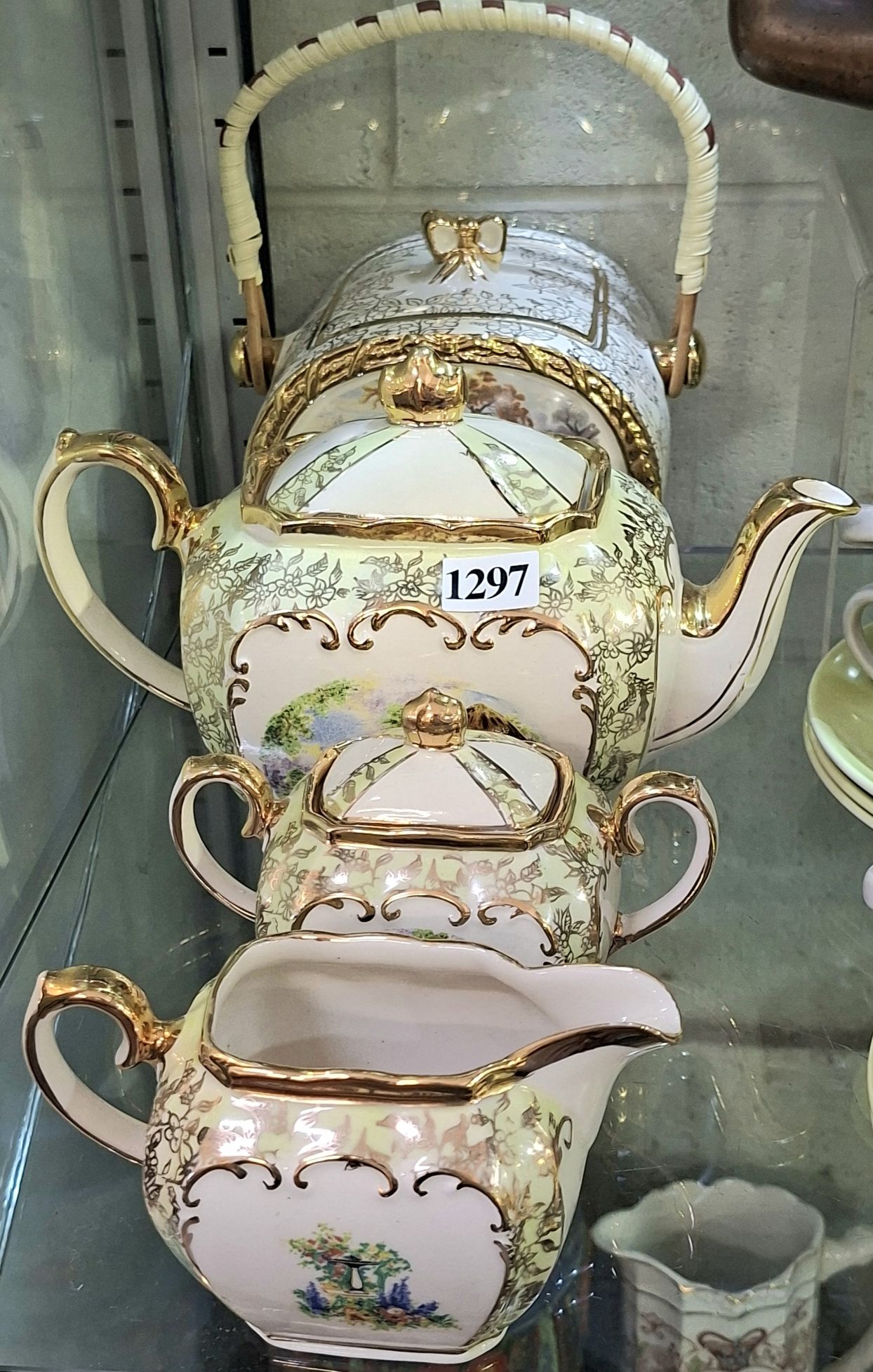 1297 · SADLER 3 PIECE TEASET