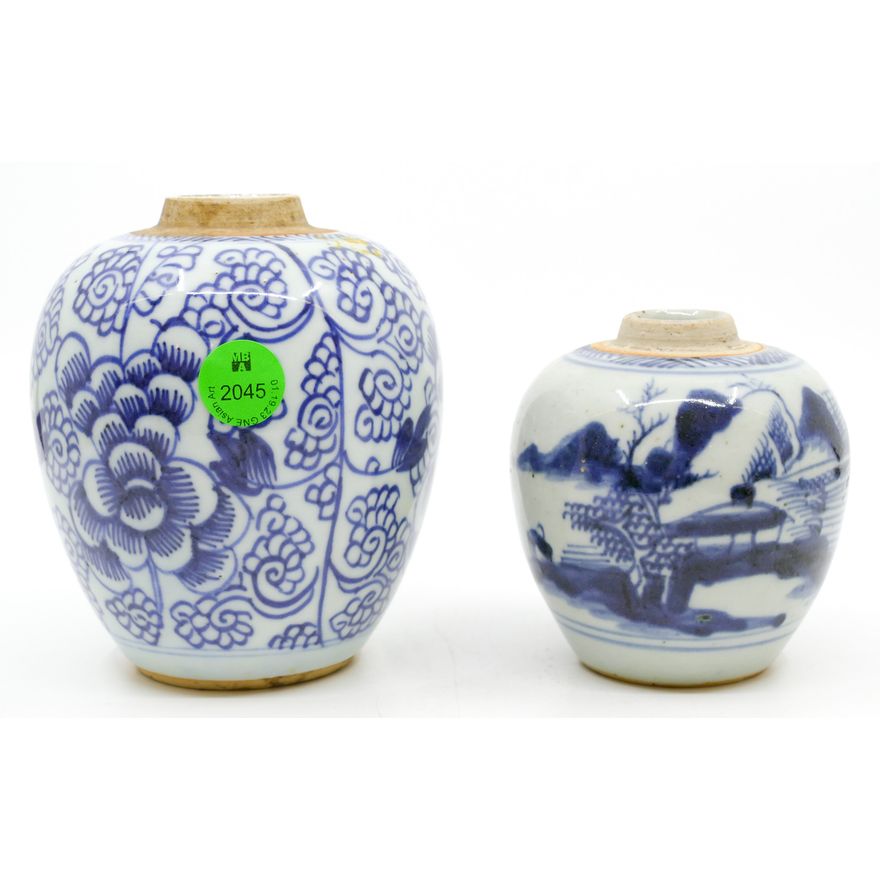 2pc Chinese Qing B&W Small Jars 3.5'' and 5''