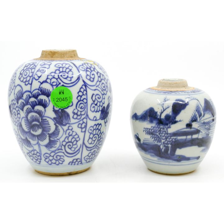 2pc Chinese Qing B&W Small Jars 3.5'' and 5''