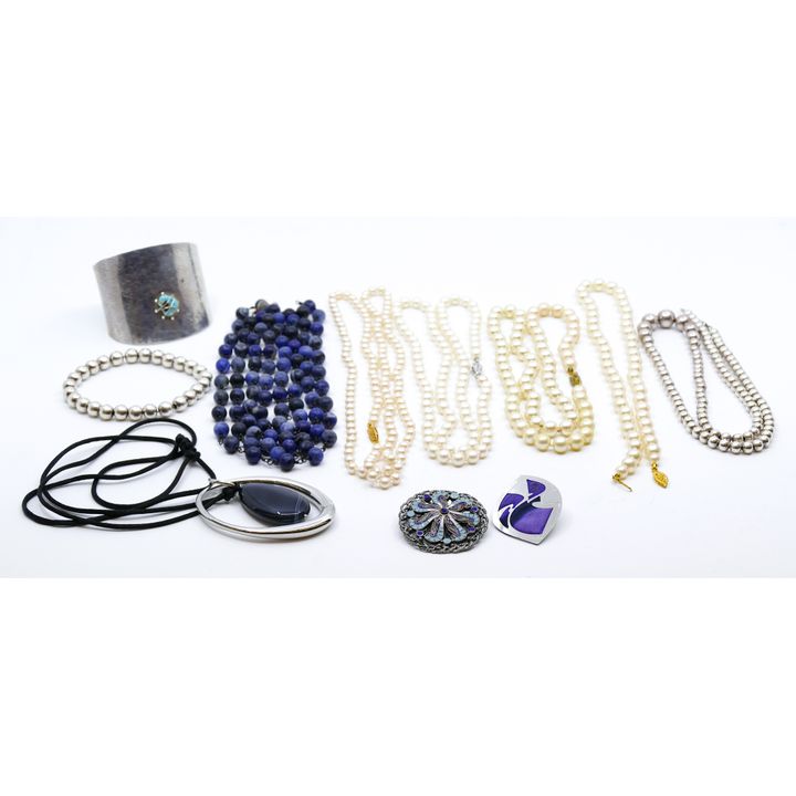 Box Misc. Modern Jewelry