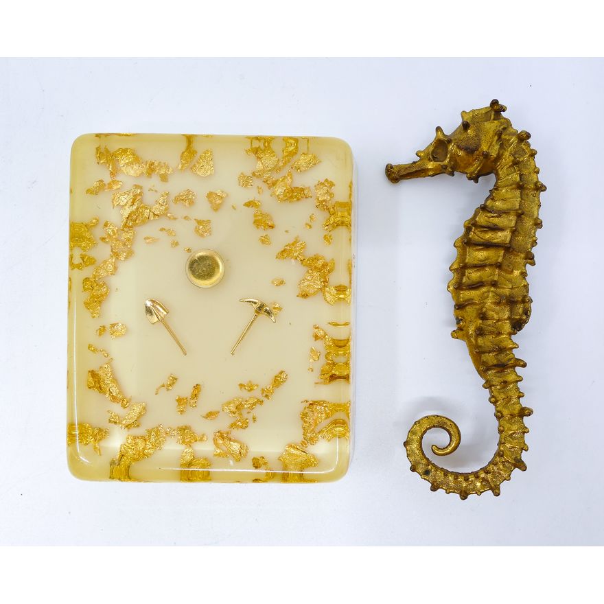 Box Gold Leaf Seahorse Brooch & Paperweight