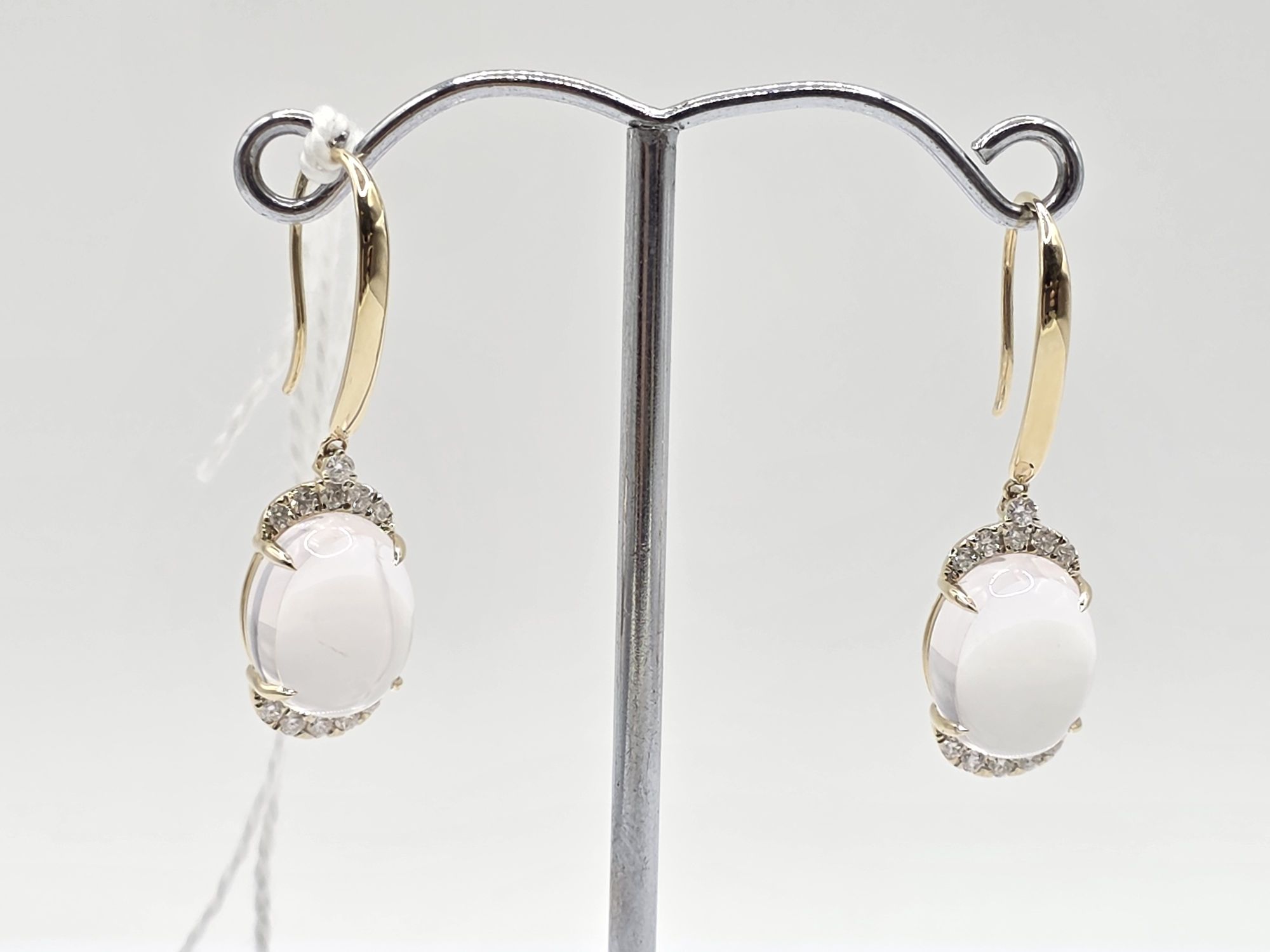 311 · 9CT GOLD DROP EARRINGS