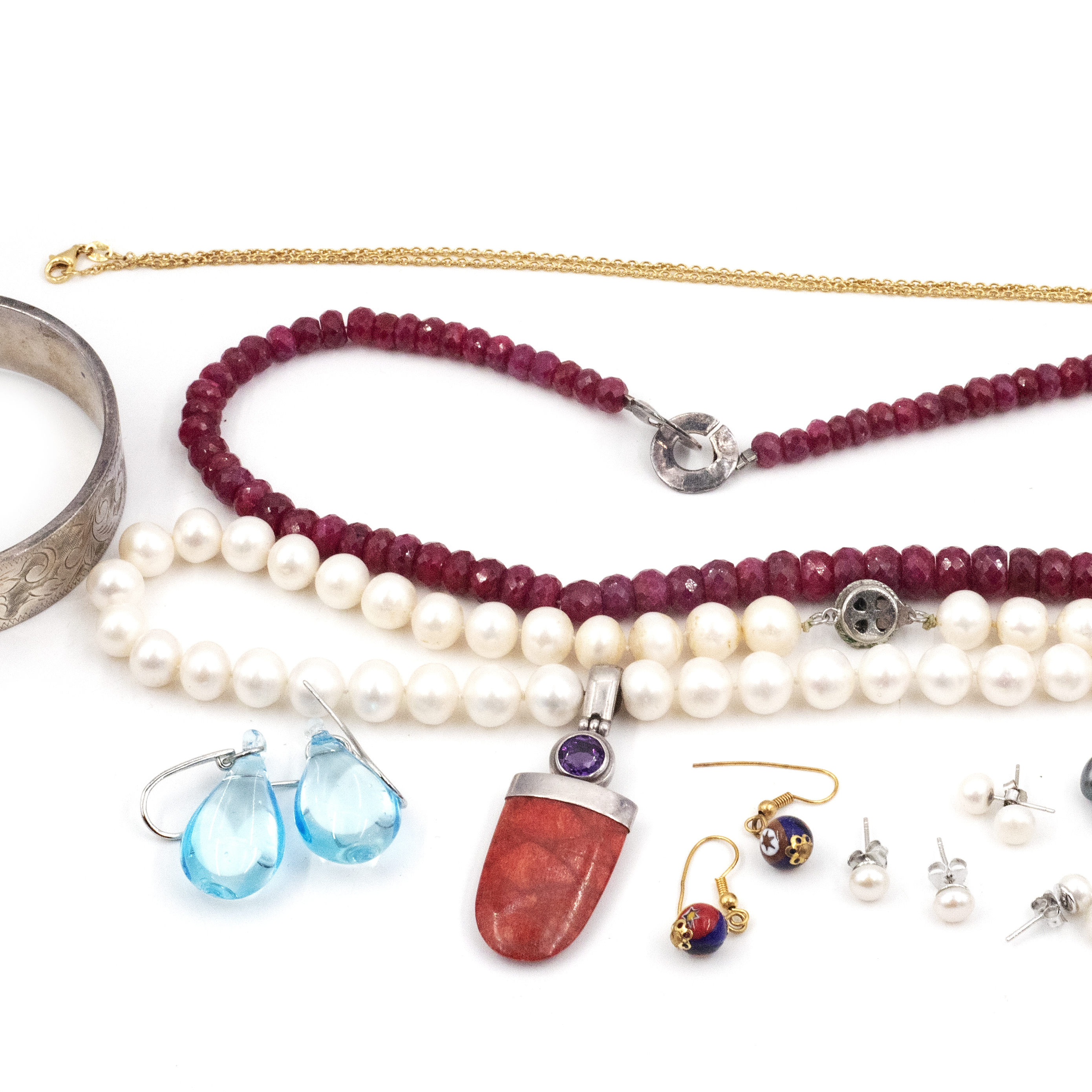 254 · Mix Lot of Silver Jewellery