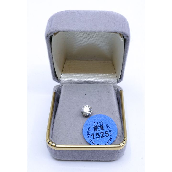 .75ct Diamond Solitaire Stud Earring. Round brilliant cut.