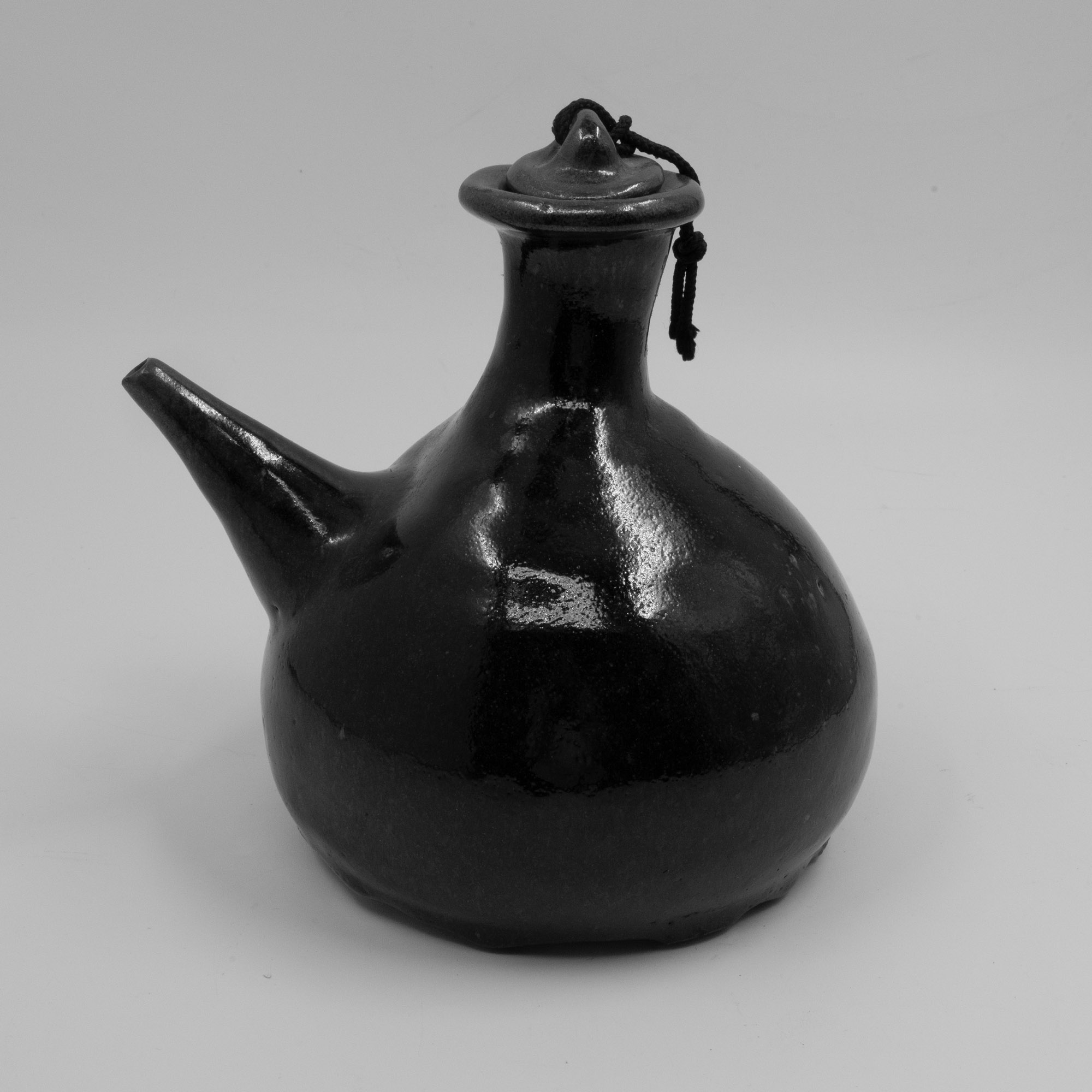 Len Castle - Oil bottle — sold at auction in New Zealand for $100