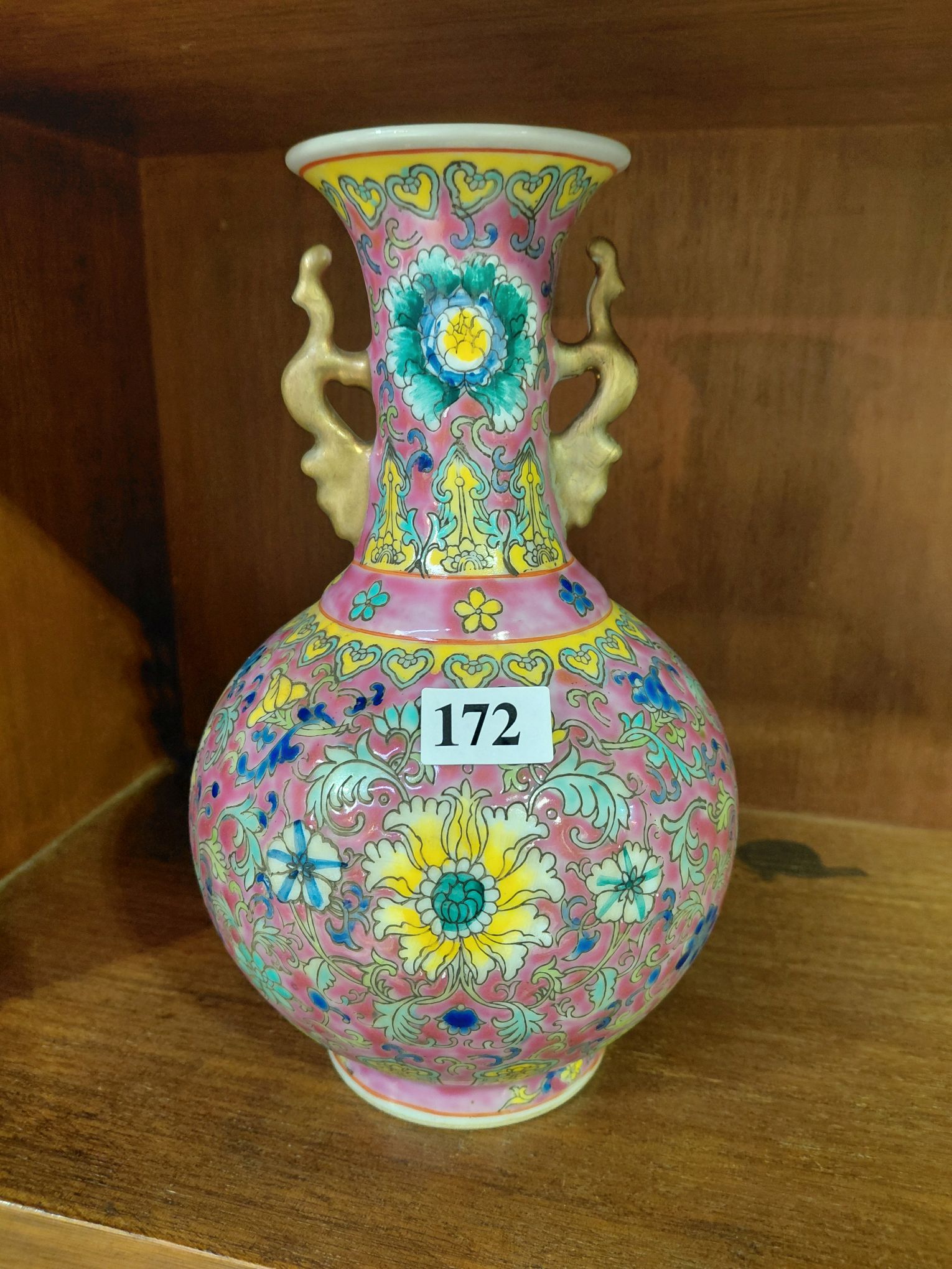 172 · CHINESE FAMILLE ROSE VASE