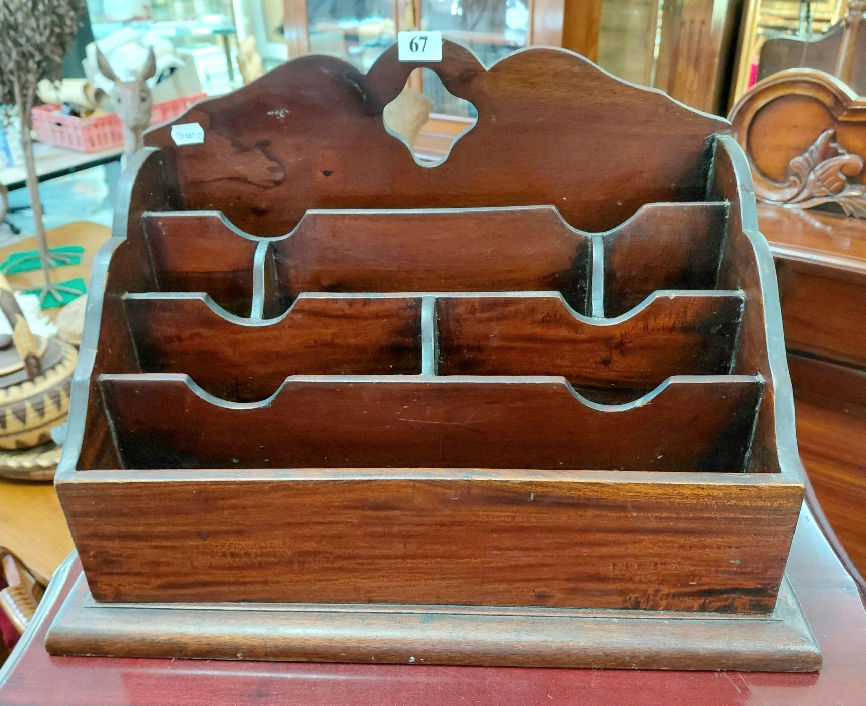 67 · TIMBER DESK ORGANISER