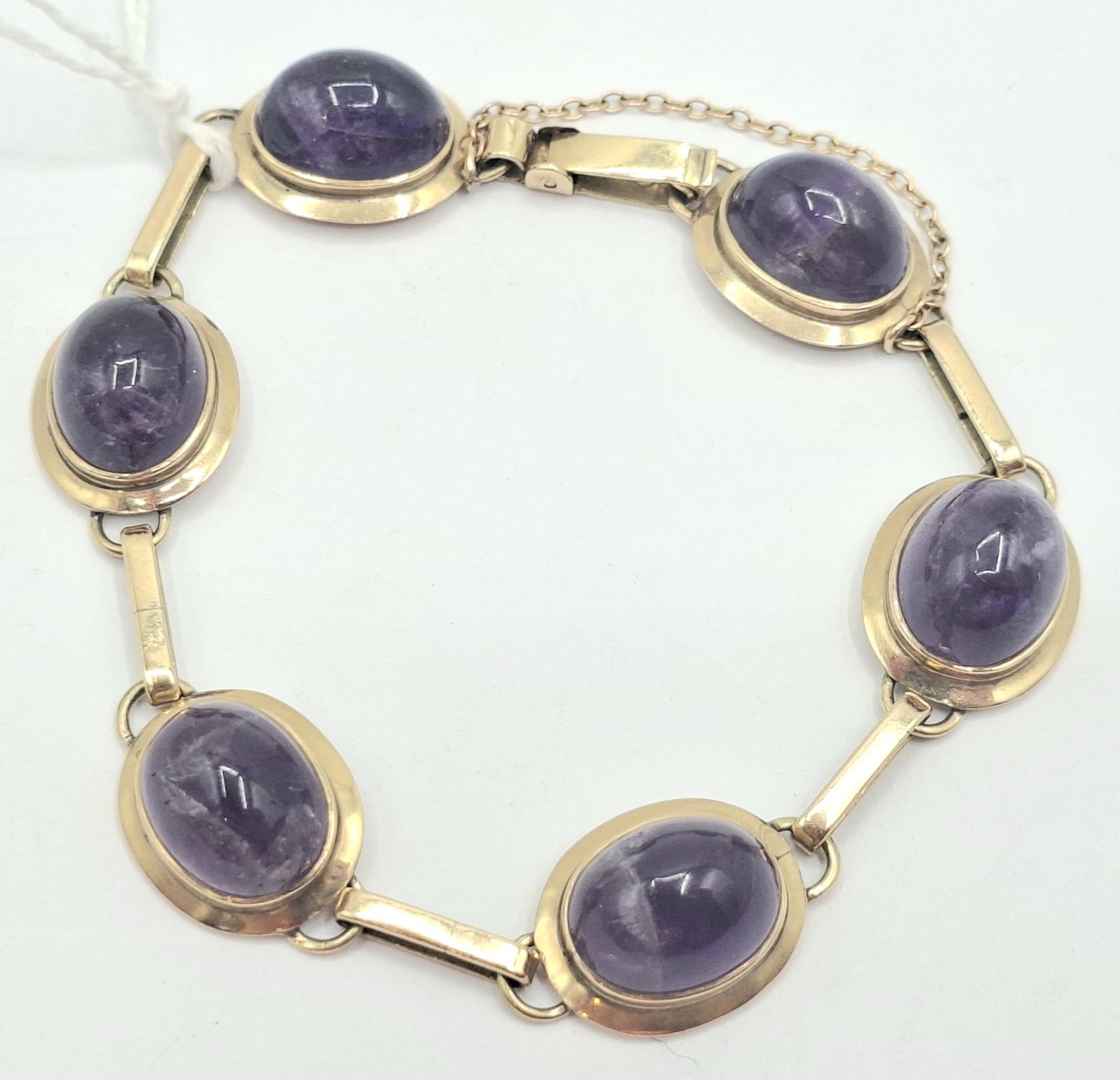 304 · 9CT AMETHYST LINE BRACELET