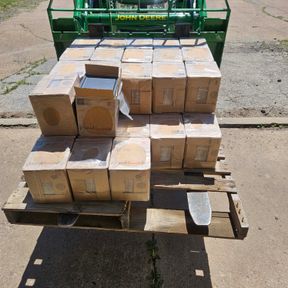 40 Boxes of 6x8 Black Glazed Floor Tile - Rnd Top Cove