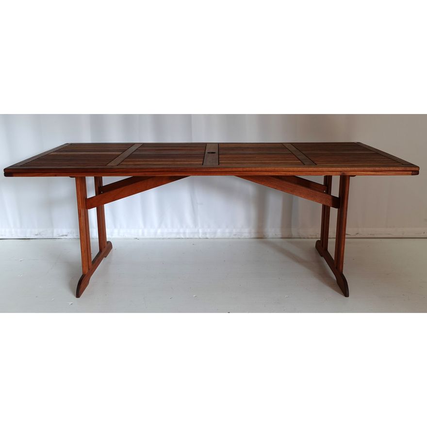SLATTED PATIO TABLE