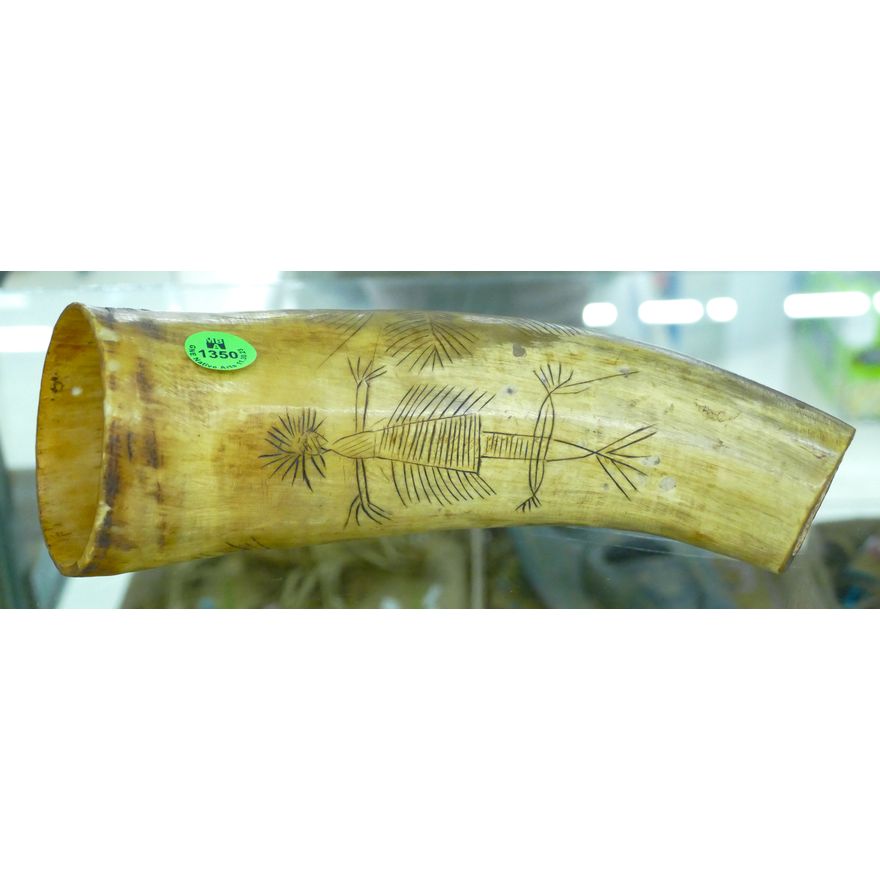Antique Native American Carved Powder Horn 9''