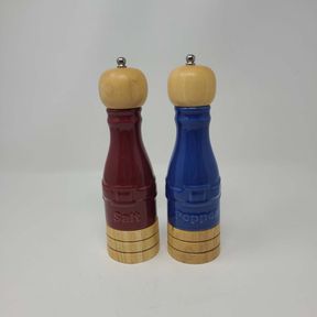 Longaberger Pottery Woven Traditions Salt & Pepper Grinders - Cornflower & Paprika