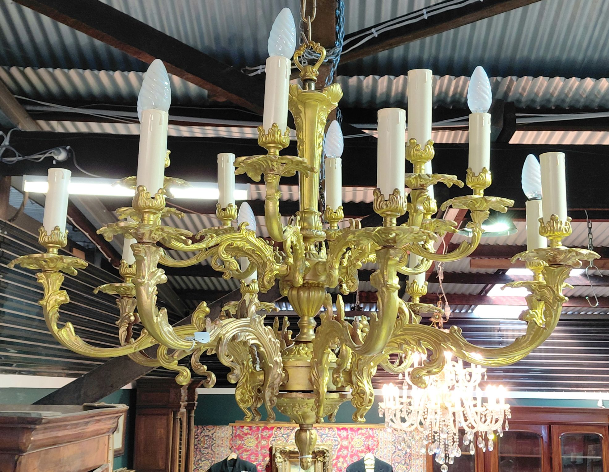 534 · FRENCH GILDED BRONZE CHANDELIER