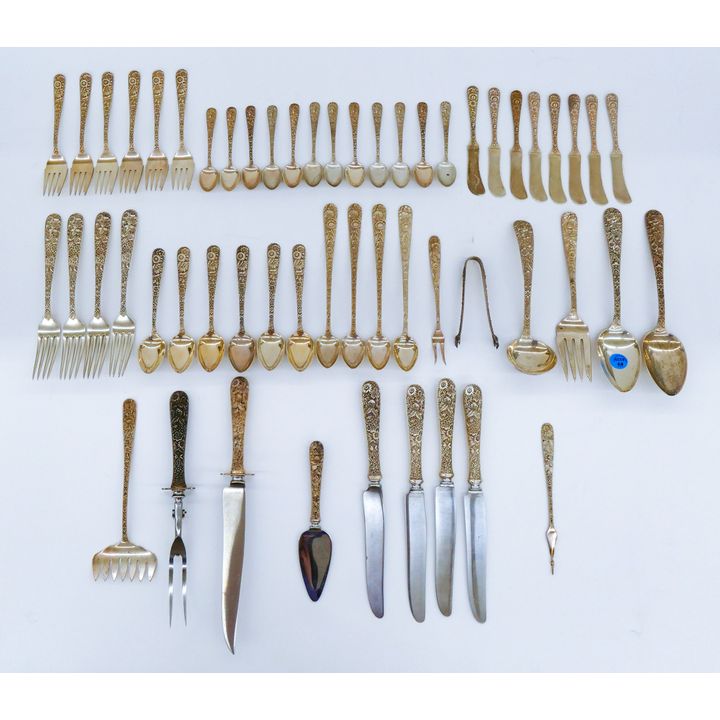 55pc Kirk & Son "Repousse" Sterling Flatware 1567 Grams TW