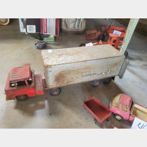 Vintage Marx metal Western Auto Semi Truck and Trailer