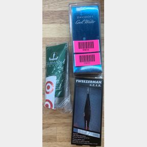 DAVIDOFF COOL WATER PERFUME 70 ML, TWEEZER AND SHOWER GEL