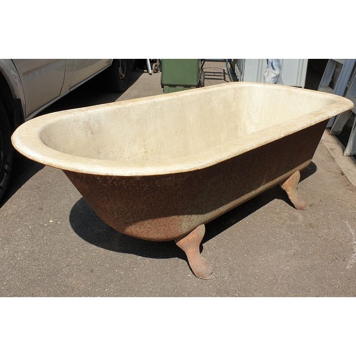 Cast / Enamel Bath