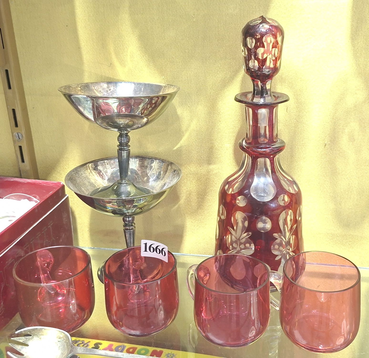 Quality Tableware Grouping