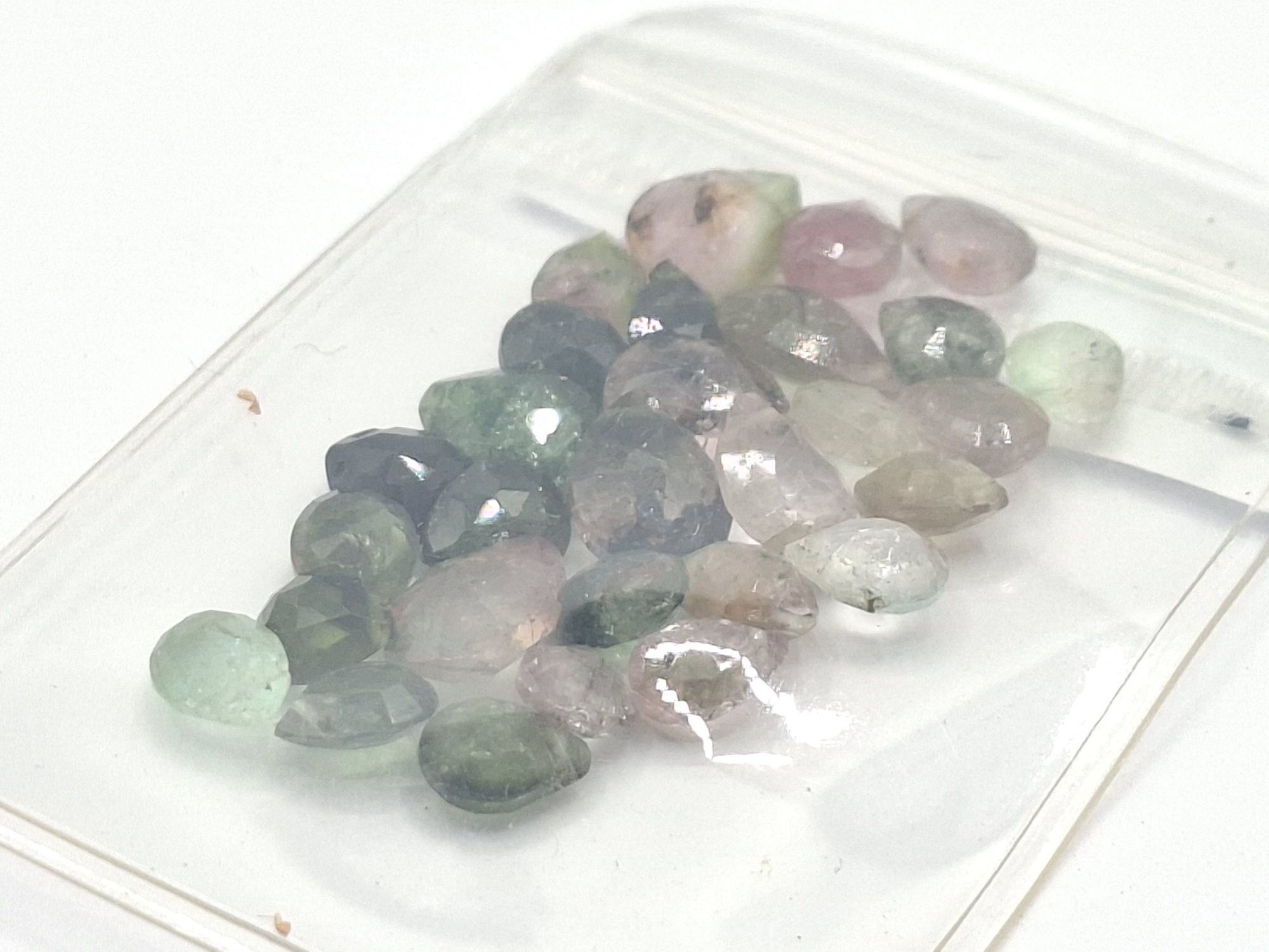 27 · MIXED COLOUR TOURMALINE