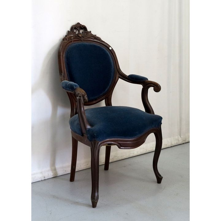 UPHOLSTERED OPEN ARMCHAIR