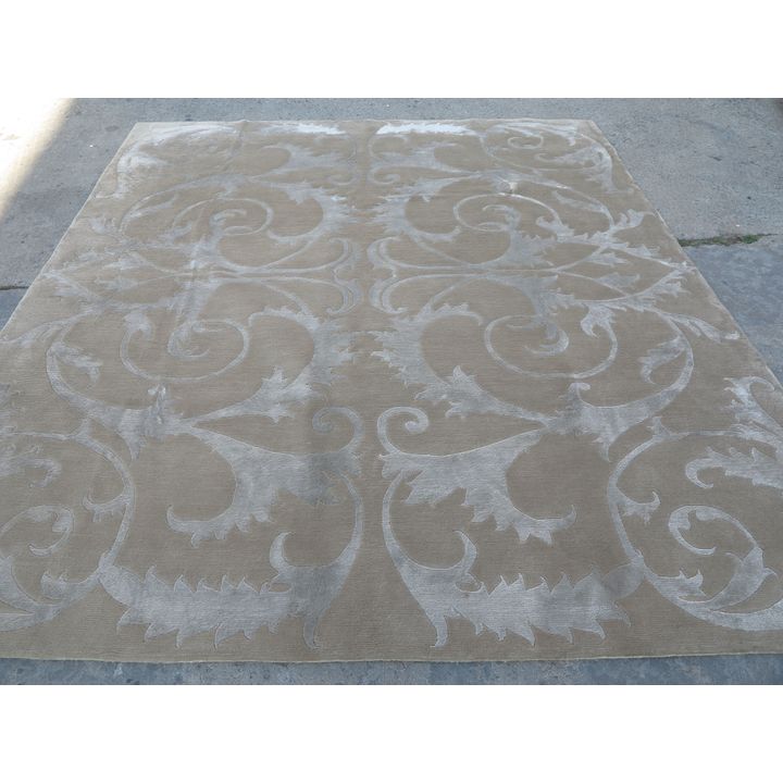 HANDMADE WOOL CARPET