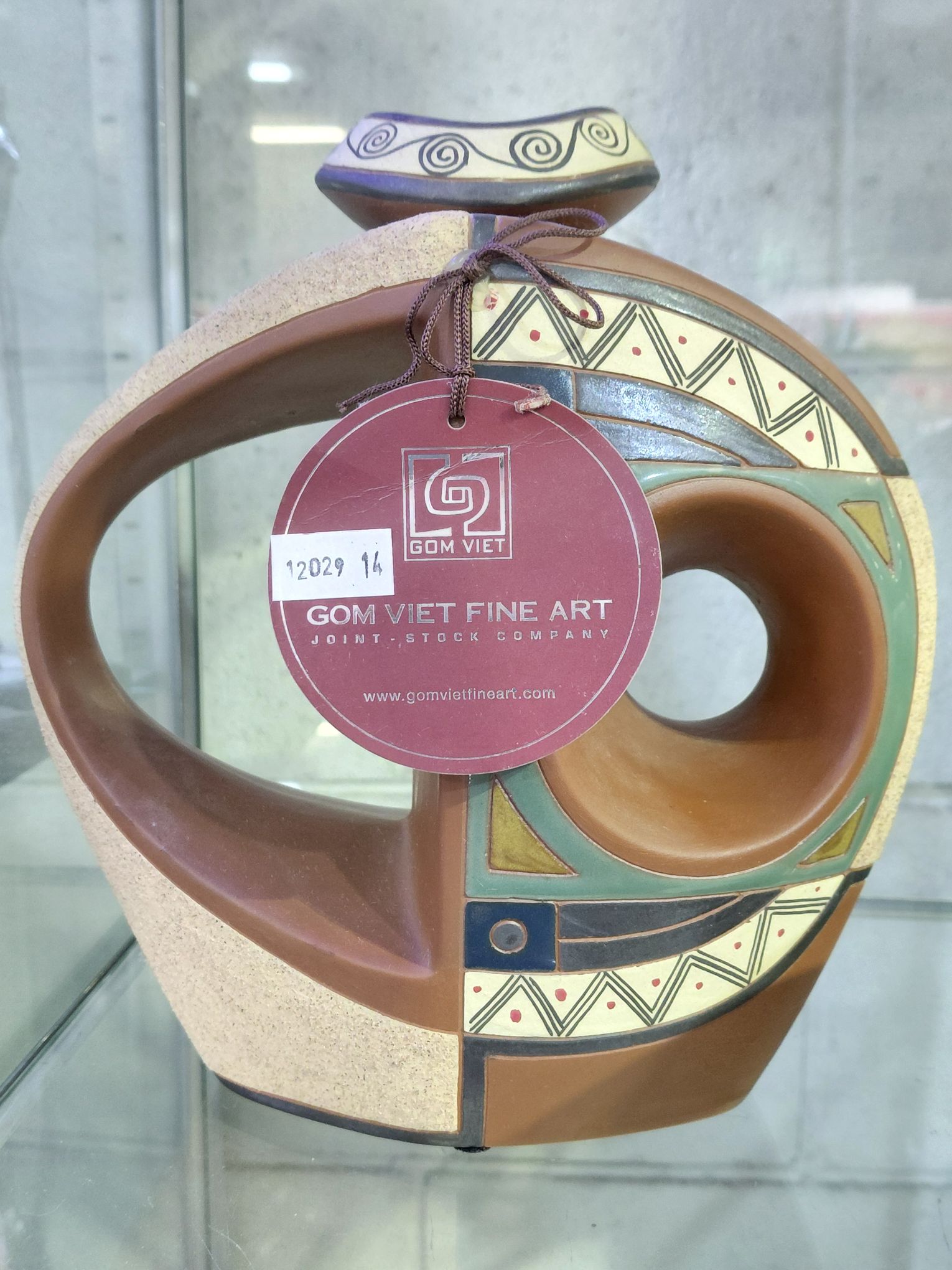 327 · VIETNAMESE VASE