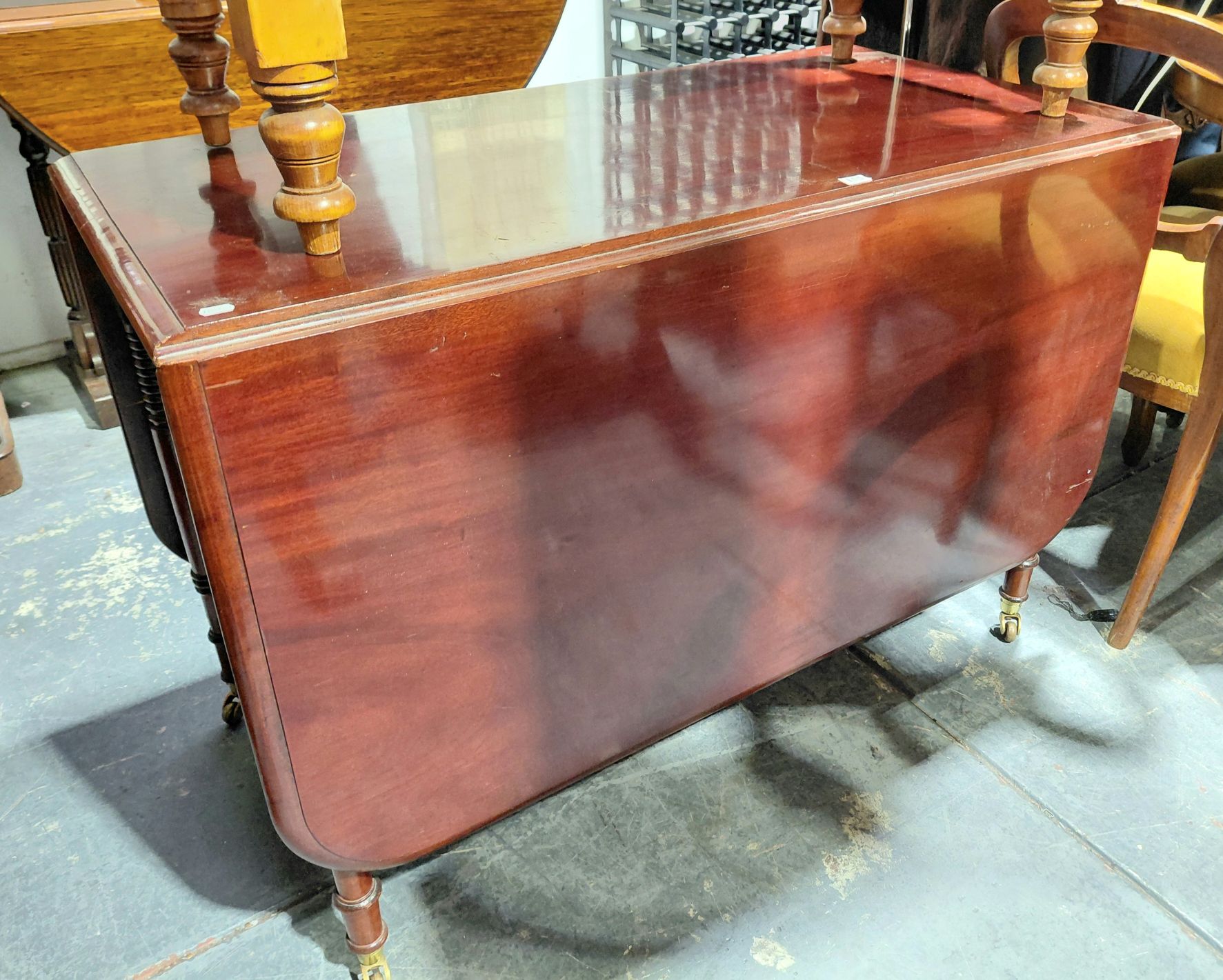 155 · MAHOGANY DROP-SIDE TABLE