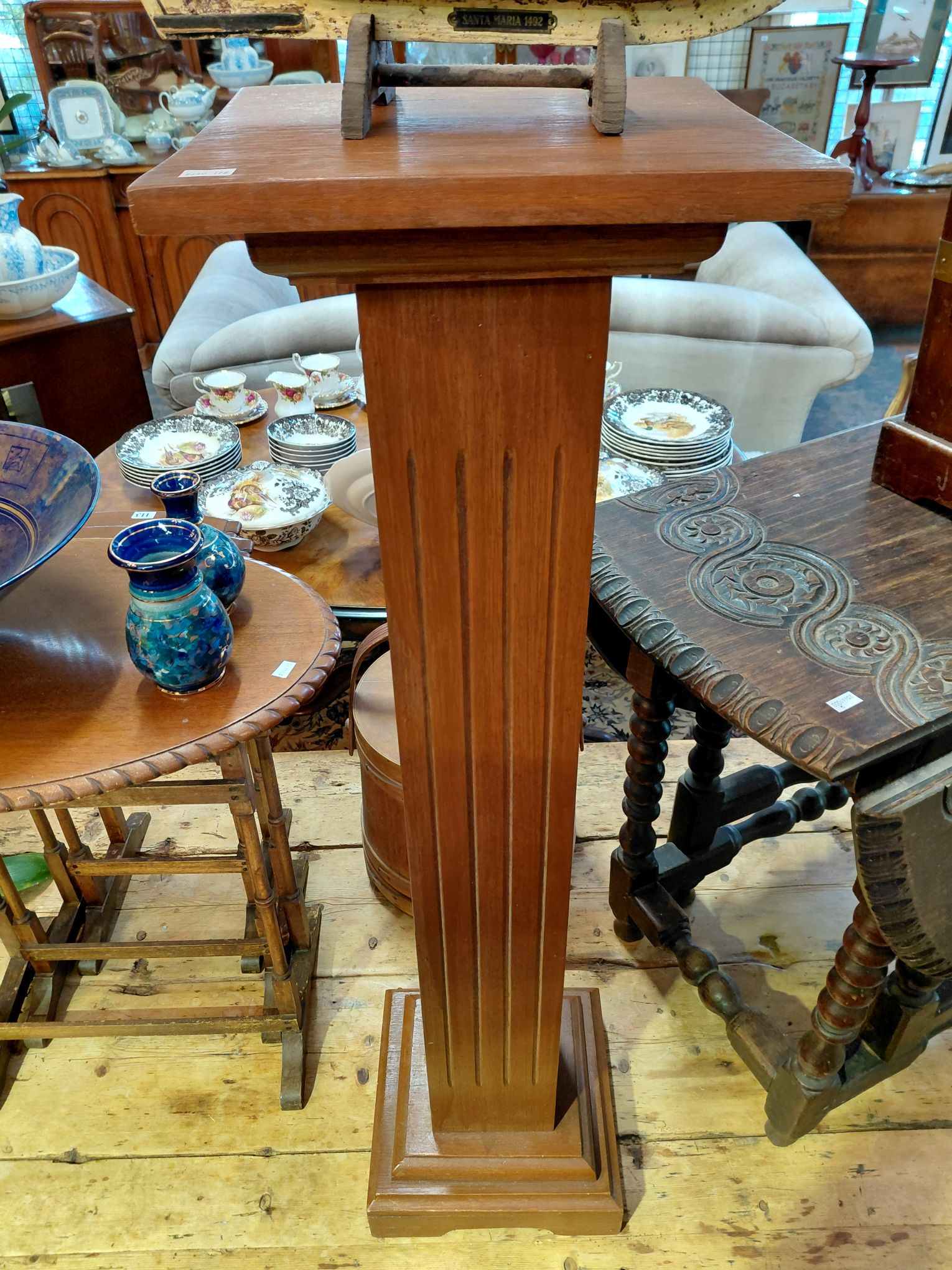 111 · OAK PEDESTAL