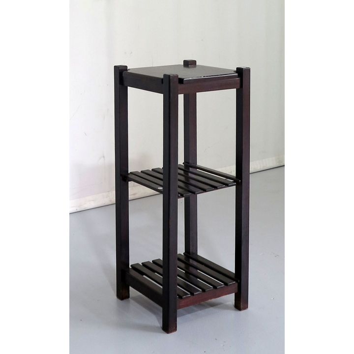 THREE-TIER STAND