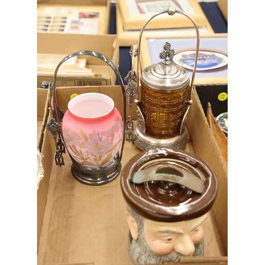 Box Victorian Pickle Castors etc.