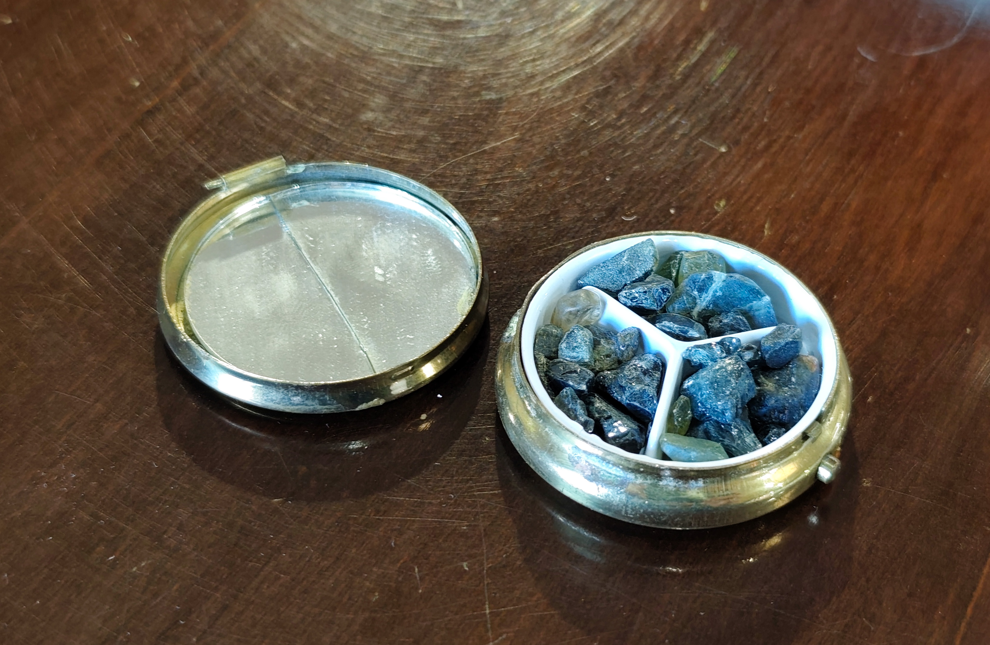 Stones in Small Vintage Case — sold at auction in New Zealand for $35