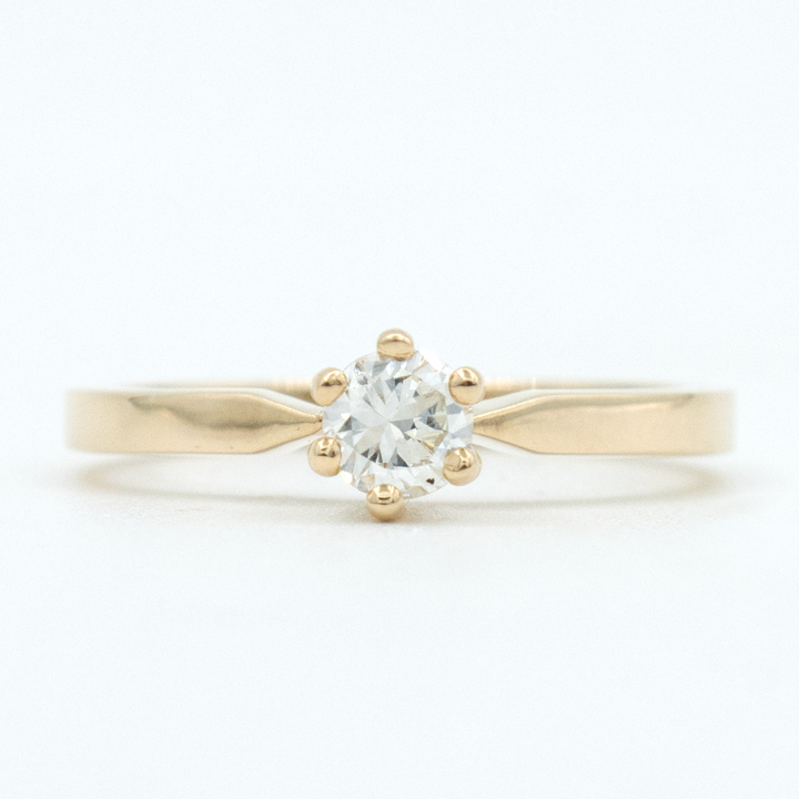 Anillo solitario