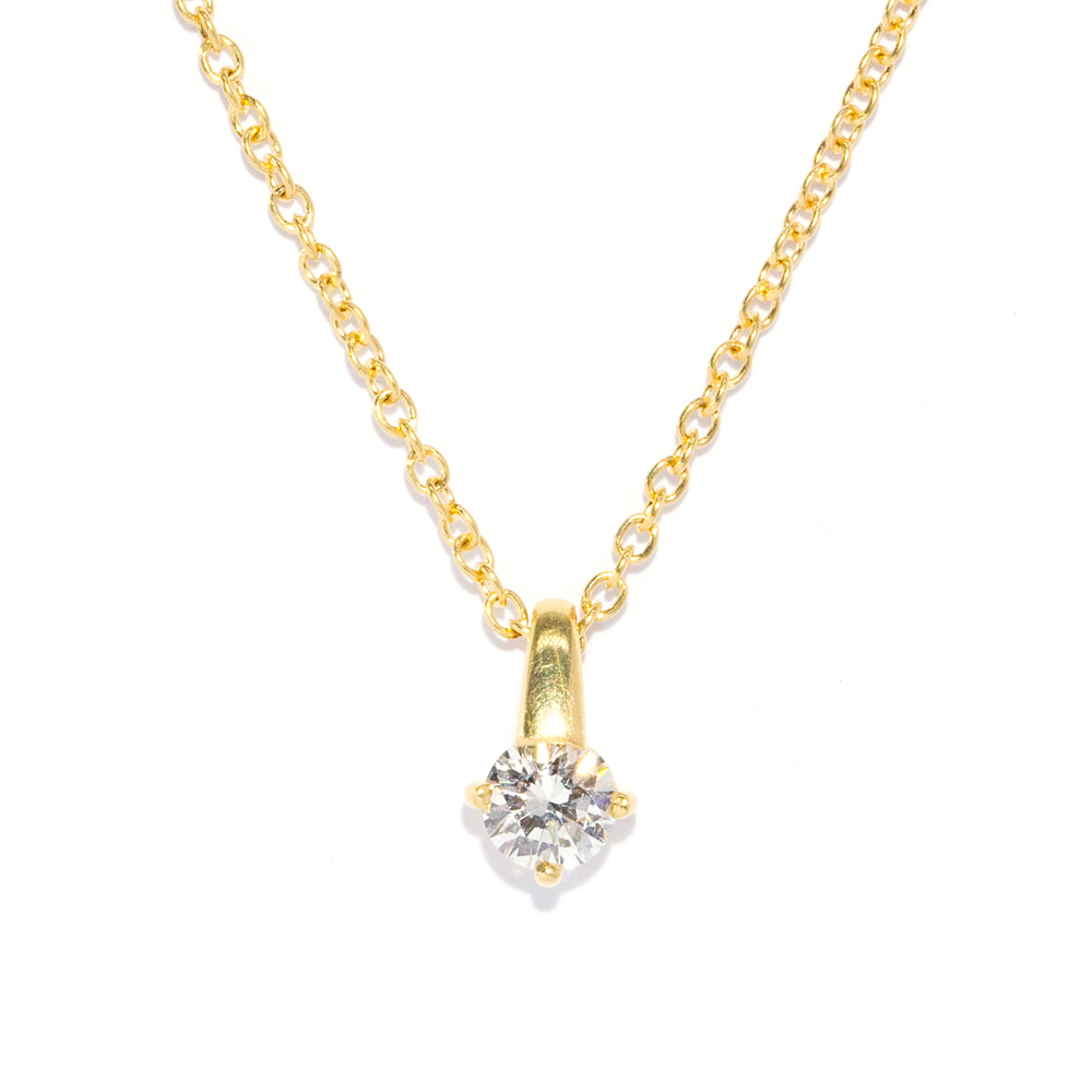106 · Diamond Slider Pendant Cable Chain 18ct Gold
