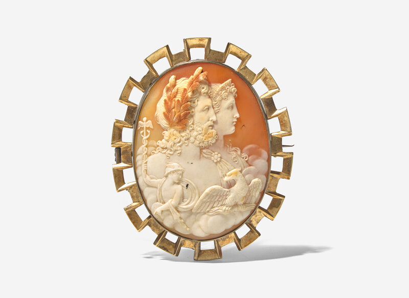 A Shell Cameo Brooch