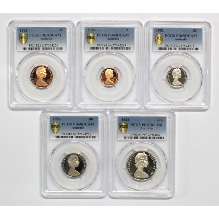 Elizabeth II, Proof Set, 1982, Accumulation