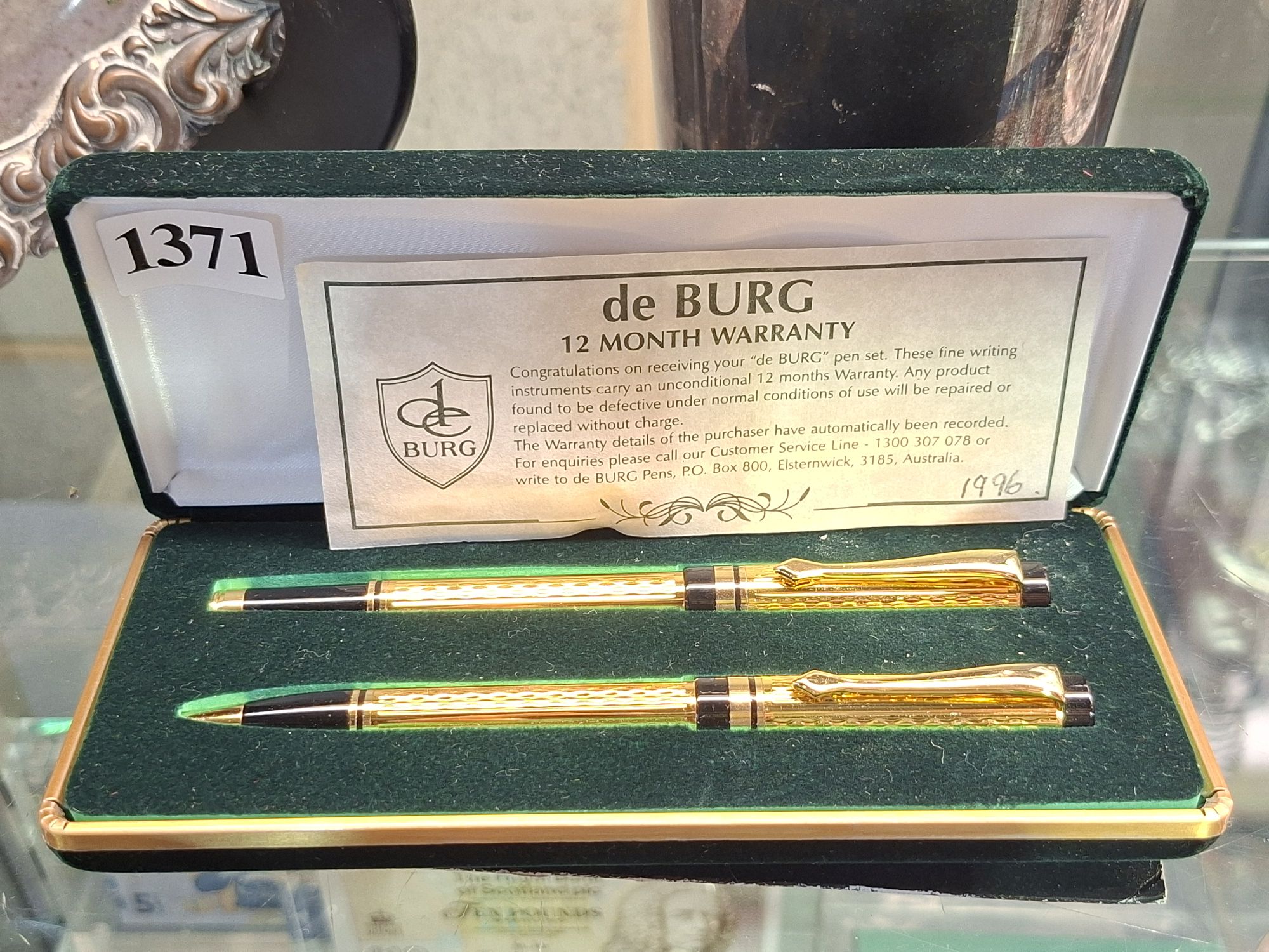 1371 · DE BURG PEN SET
