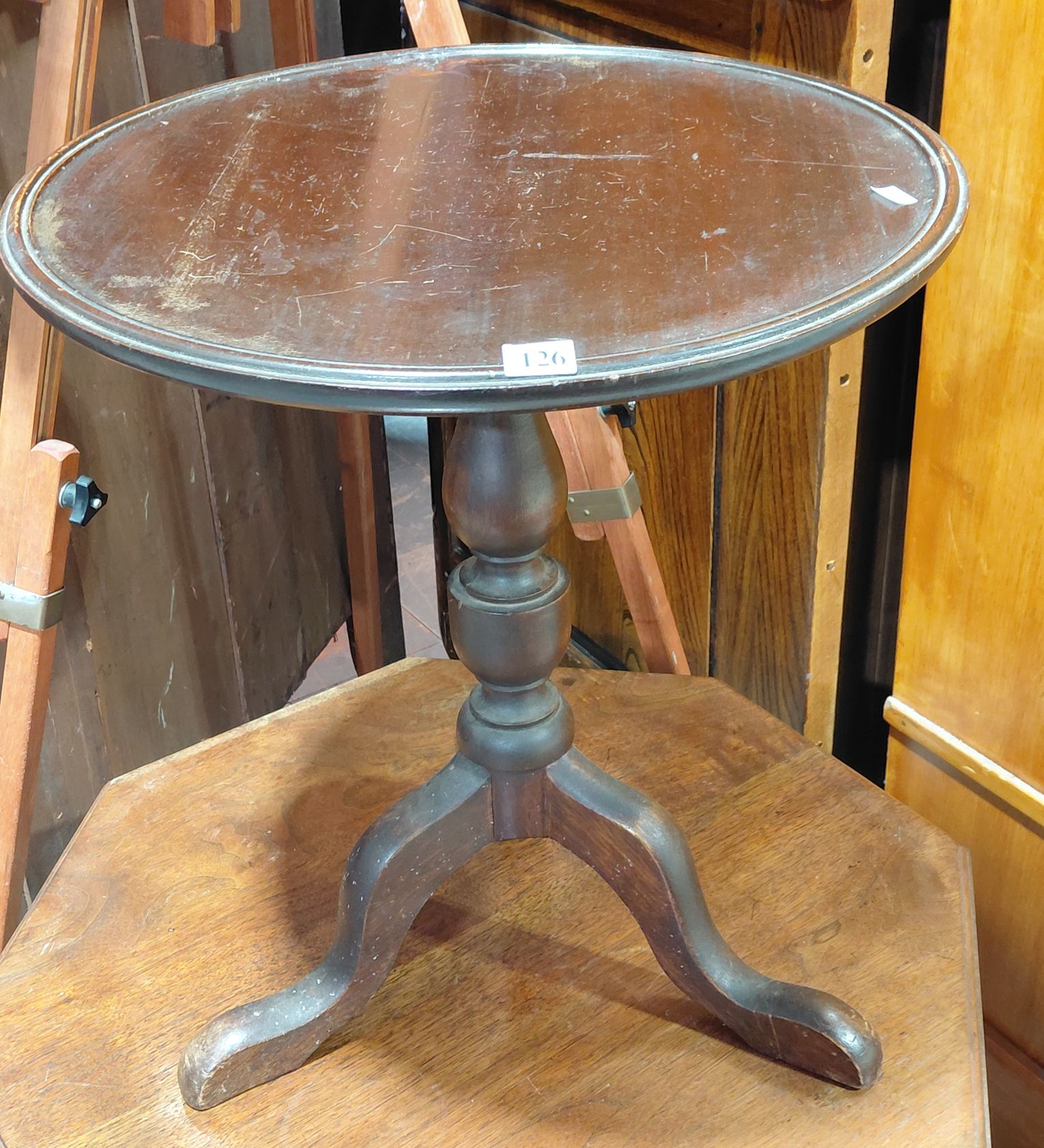 126 · WINE TABLE