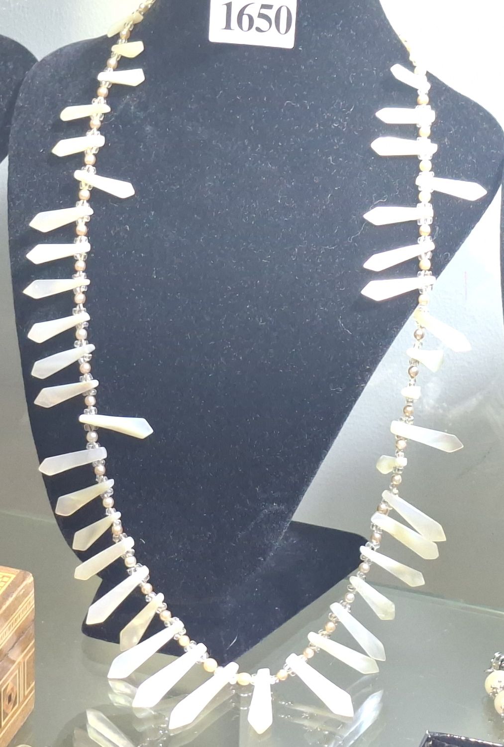 Mother Of Pearl Graduated Necklace